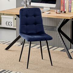 Chaise de salle à manger bleu marine en velours hollandais avec pieds en métal.